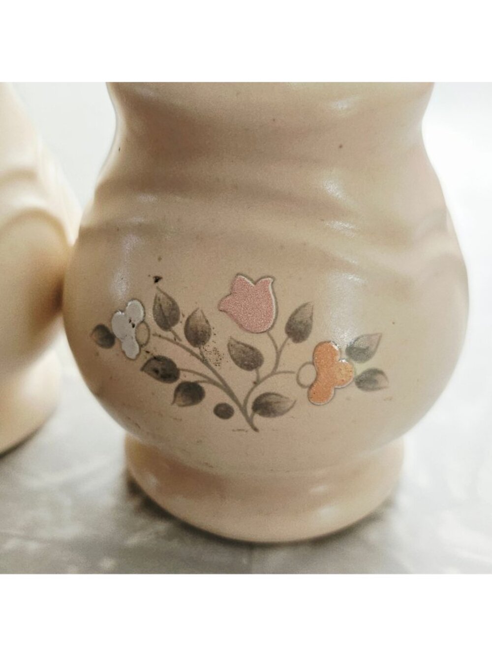 Pfaltzgraff Remembrance Salt Pepper Shakers 4" vintage 1980s  cottage grandma co - Picture 5 of 6